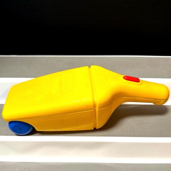 Vintage Little Tikes Yellow Handheld Vacuum Dust Buster Replacement Toy - Picture 1 of 3